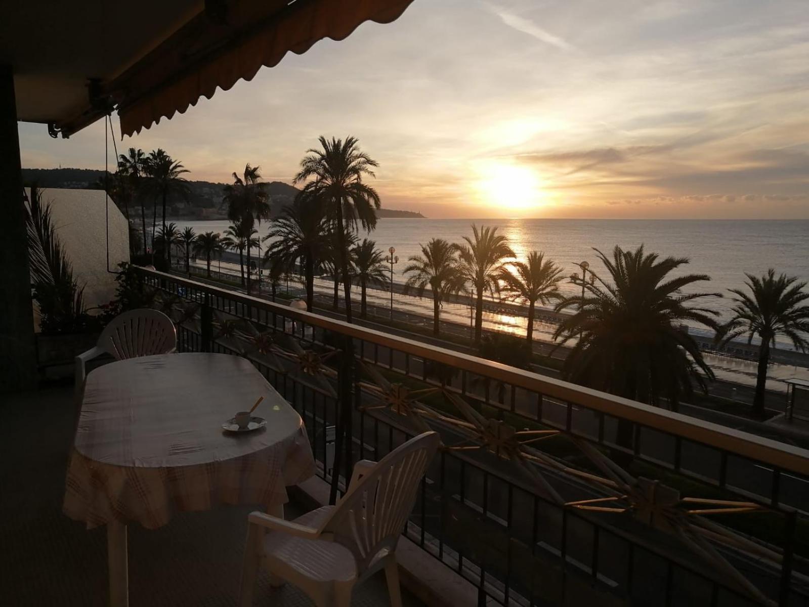 Promenade Holiday - Sea Front Palatin نيس المظهر الخارجي الصورة